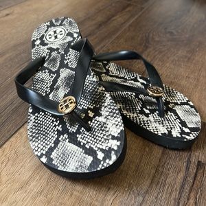 Tory Burch size 8 flip flops